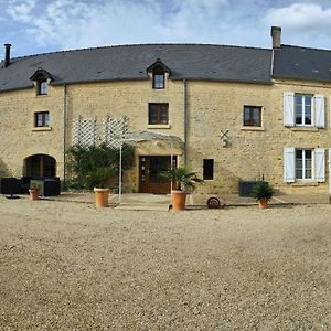 La Ferme Aux Chats Formigny Exterior photo