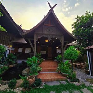 Malulee Homestay/Cafe/Massage Lampang Exterior photo