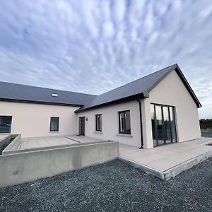 Modern Dunboyne Home Exterior photo