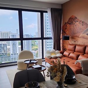 Georgetown 3Br The Martian 2Cp #Netflix Apartment Jelutong Exterior photo
