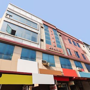 Oyo Hotel Moonlight Hisar Exterior photo