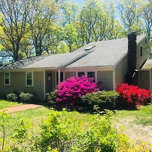 Adorable Cape Beach House.3 Min Walk To Beach! Renovated Mashpee Exterior photo