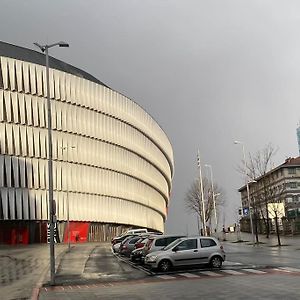 Apartamento En San Mames Apartment Bilbao Exterior photo