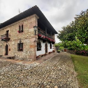 La Casa Solariega Apartment Santillana del Mar Exterior photo