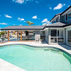 Waterfront Resort-Style Retreat - Runaway Bay Gold Coast Exterior photo