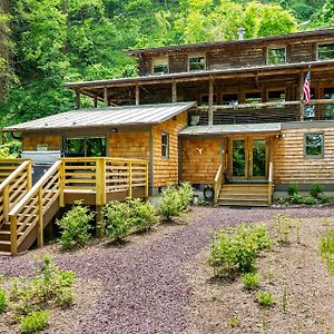 Riverside Log Cabin W Hot Tub Fire Pit Huge Deck Rileyville Exterior photo