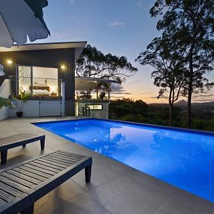 Hinterland Dreamers Poolside Retreat Yandina Creek Exterior photo