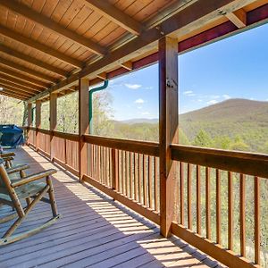 Family Cabin With Private Hot Tub And Views In Boone! Villa Exterior photo