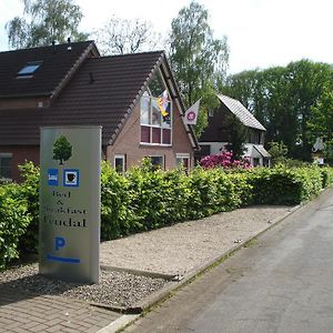 B & B Leudal Haelen Exterior photo