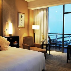 Landison Hotel Huzhou Room photo