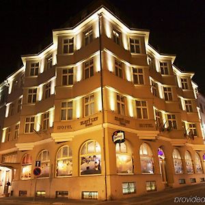 Zlaty Lev Zatec Hotel Exterior photo
