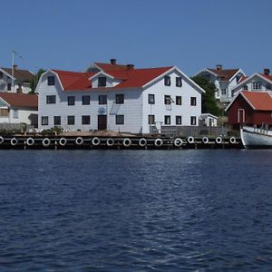 Hotell Fisketangen Kungshamn Exterior photo