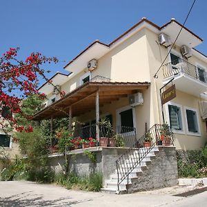 Ammousa Hotel Apartments Lixouri Exterior photo