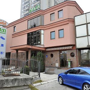 Hotel Maxi Sarajevo Exterior photo