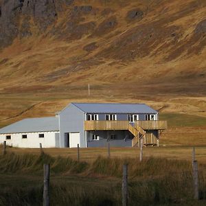 Urdartindur Guesthouse And Cottages Northurfjorthur Exterior photo