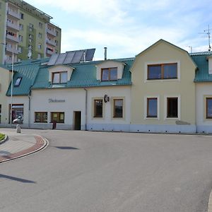 Penzion U Zamecke Zahrady Lipnik nad Becvou Exterior photo