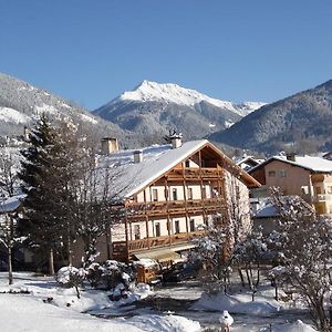 Albergo Bellaria Carano (Trentino) Exterior photo