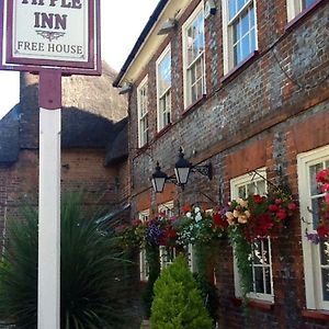 The Tipple Inn Marlborough Exterior photo