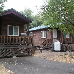 Russian River Camping Resort Studio Cabin 4 Cloverdale Exterior photo