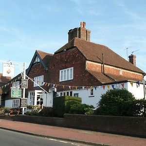 The Bear Inn And Burwash Motel Exterior photo