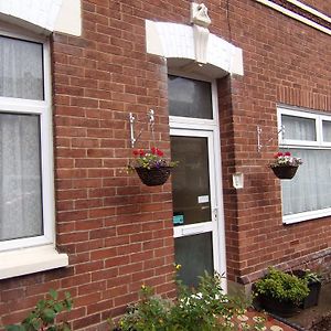 St Anne'S Road Guest House Exeter Exterior photo