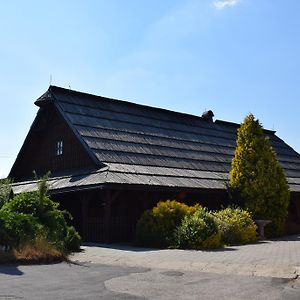 Penzion Rekrea Levice Exterior photo