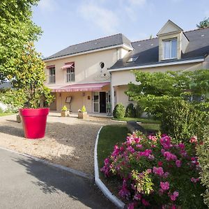 Logis Auberge Bienvenue Doue-la-Fontaine Exterior photo