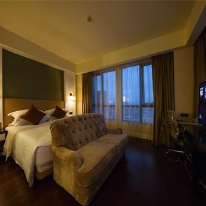 Days Hotel&Suites Sichuan Jiangyou Exterior photo