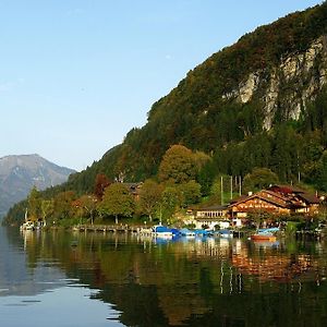 Hotel Chalet Du Lac Iseltwald Exterior photo