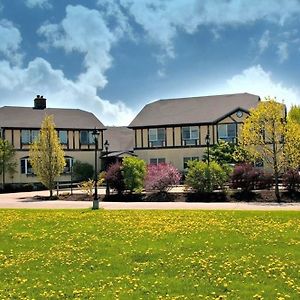 Camelot Restaurant & Inn Clarks Summit Exterior photo