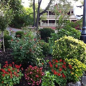 All Seasons Inn Eureka Springs Exterior photo