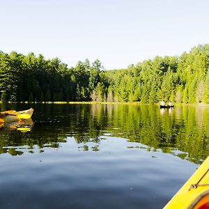 Footprints Resort Bancroft Exterior photo