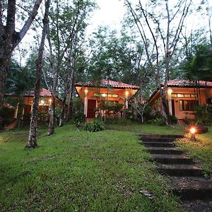 Koh Mook Rubber Tree Bungalows Exterior photo