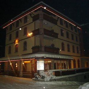 Albergo Piazzatorre Exterior photo