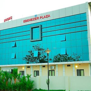 Ebenezer Plaza Hotel Nedumbassery Exterior photo