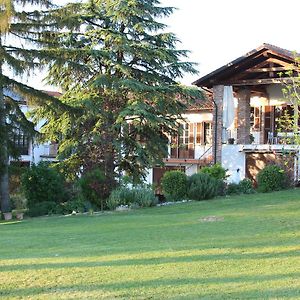 Bed And Breakfast Cascina Beccaris Costigliole d'Asti Exterior photo