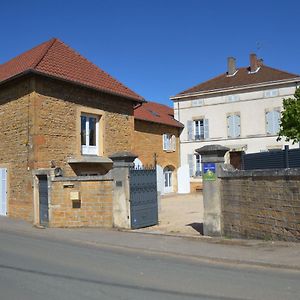 Chambre D'Hotes Le Jardin Des Pierres Dorees Villefranche-sur-Saone Exterior photo