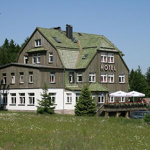 Waldhotel Auszeit Tanne Exterior photo