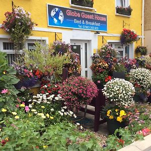 Globe Guesthouse Burry Port Exterior photo