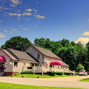 The Autumn Inn Bennington Exterior photo