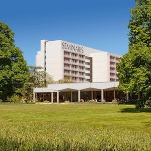 Seminaris Hotel Luneburg Exterior photo