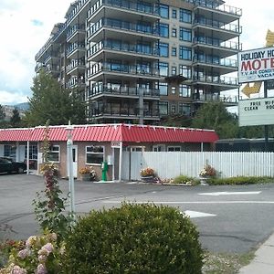 Holiday House Motel Penticton Exterior photo