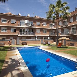 Velor Apartamentos Turisticos Castelldefels Exterior photo