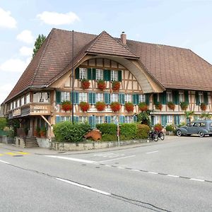 Landgasthof Baren Hotel Madiswil Exterior photo