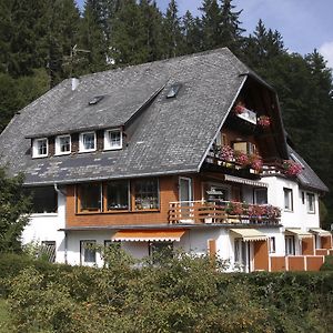 Hotel-Pension Thome Hinterzarten Exterior photo