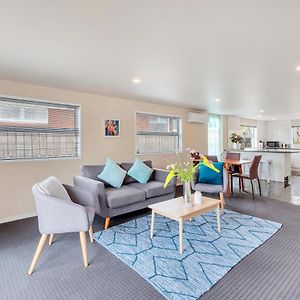 Sunny Three Bedroom Delight L Air-Con L Netflix! Auckland Exterior photo