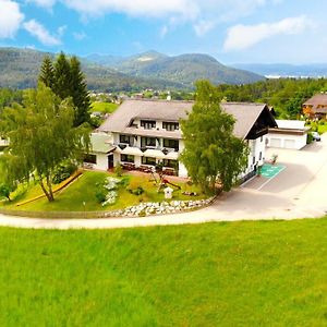 Hotel Sonnenhof Lambichl Exterior photo