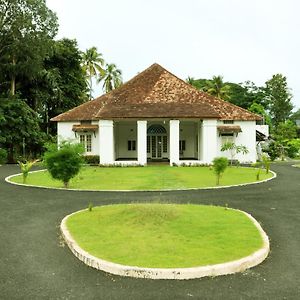 Csi Heritage Bungalow Fort Kochi Exterior photo
