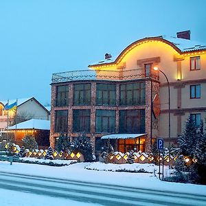 Hotel Kilikiya Uzhhorod Exterior photo