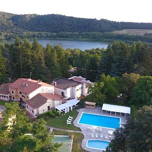 Borgo Villa Maria Monticchio  Exterior photo